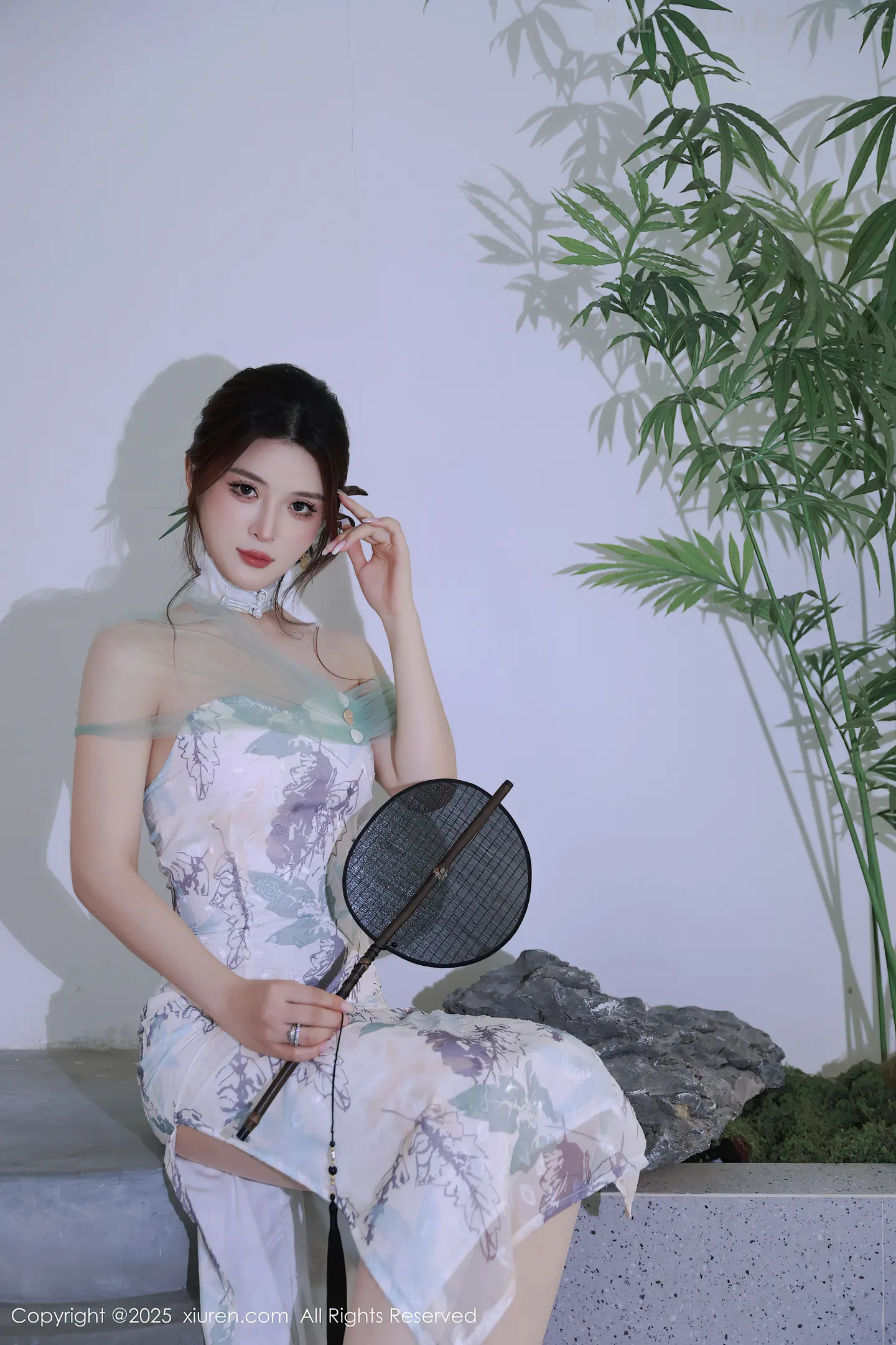 图片[3]-[XiuRen秀人网]VOL.10694 模特阿依莎性感浅色古风服饰配超薄肉色秀高挑曼妙身材诱惑写真82P-秀人网官方网站